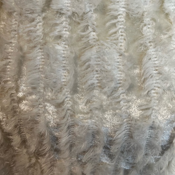 Feather Effect Top - Picture 6 of 8